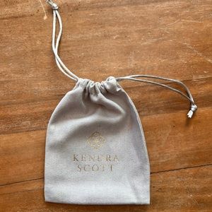 Kendra Scott jewelry gift pouch